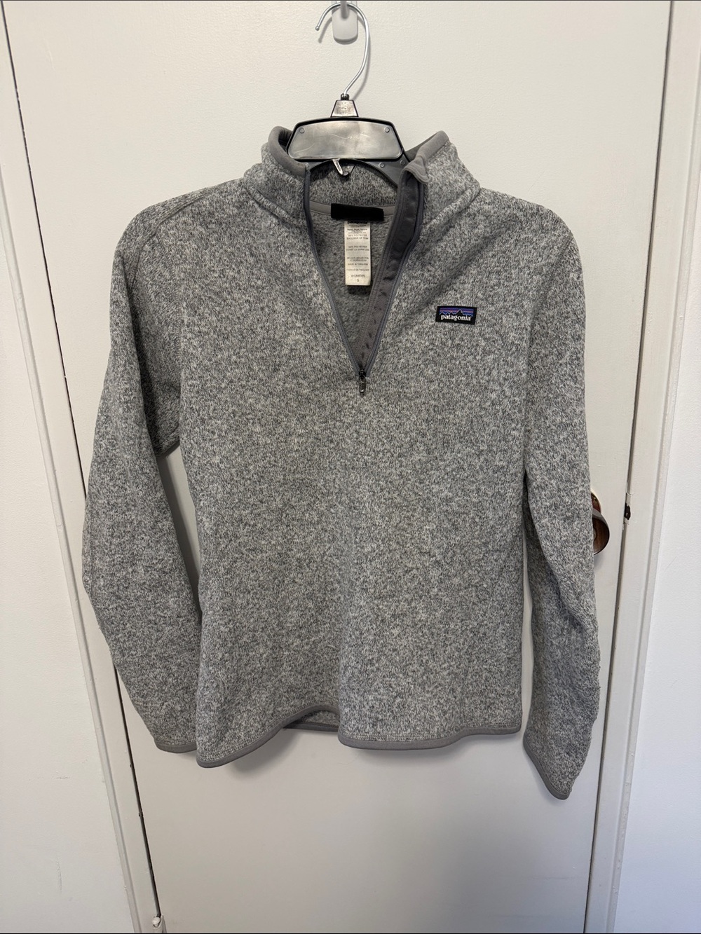 Patagonia Men's Light Gray Quarter-Zip Fleece Pullover